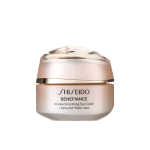 کرم دور چشم ضد چروک شیسیدو بنفیانس با طراحی لوکس و فناوری ReNeuraRED™ برای کاهش چروک‌ها و آبرسانی به پوست اطراف چشم.